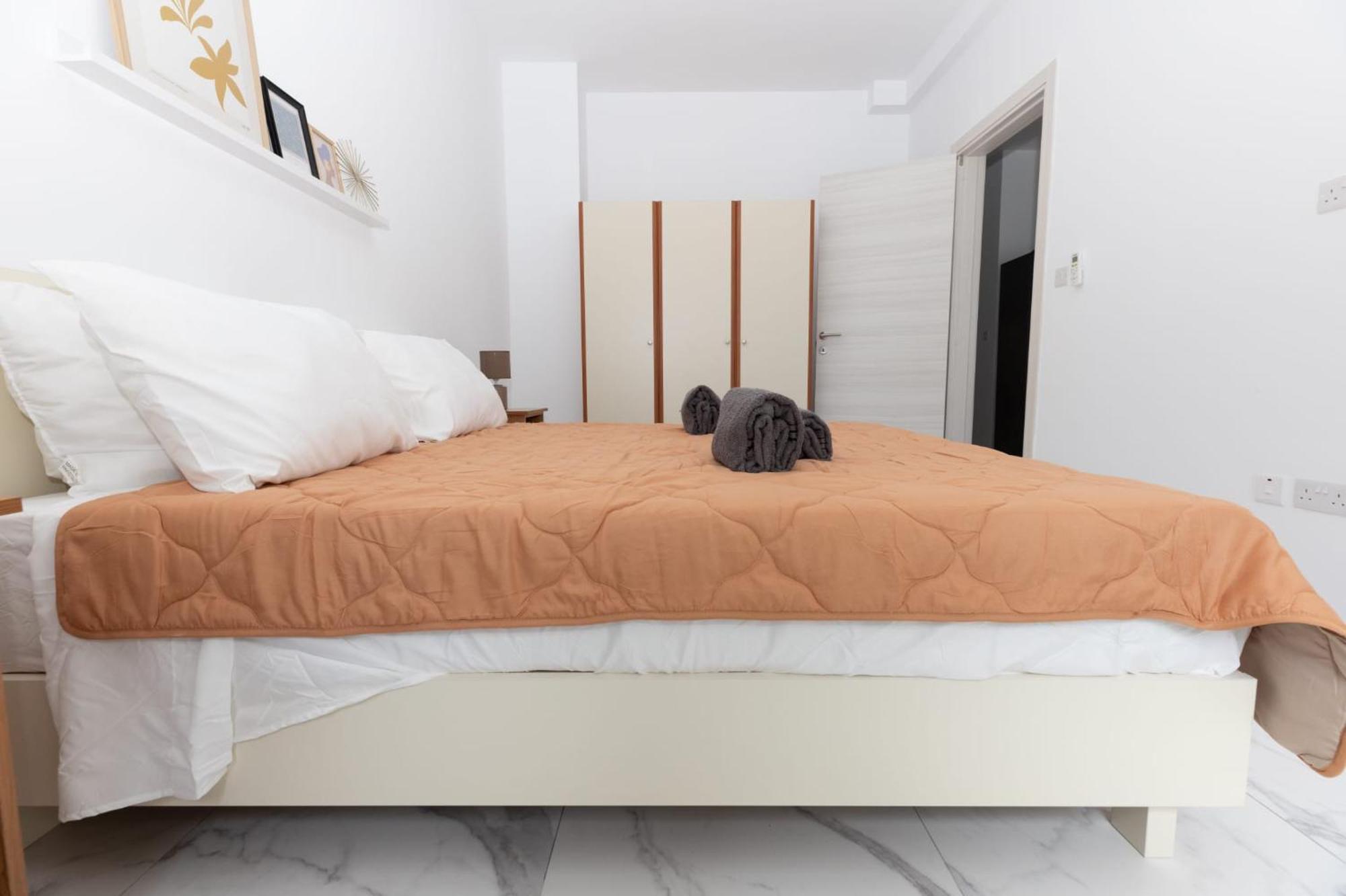 Apartment Bordino 2 Bedroom